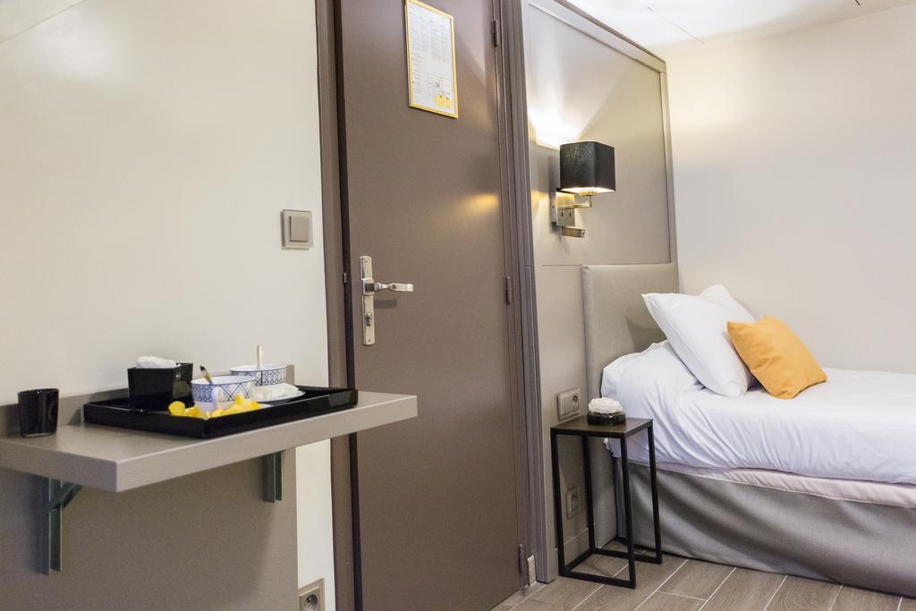 Pratic Hotel Paris Exterior photo