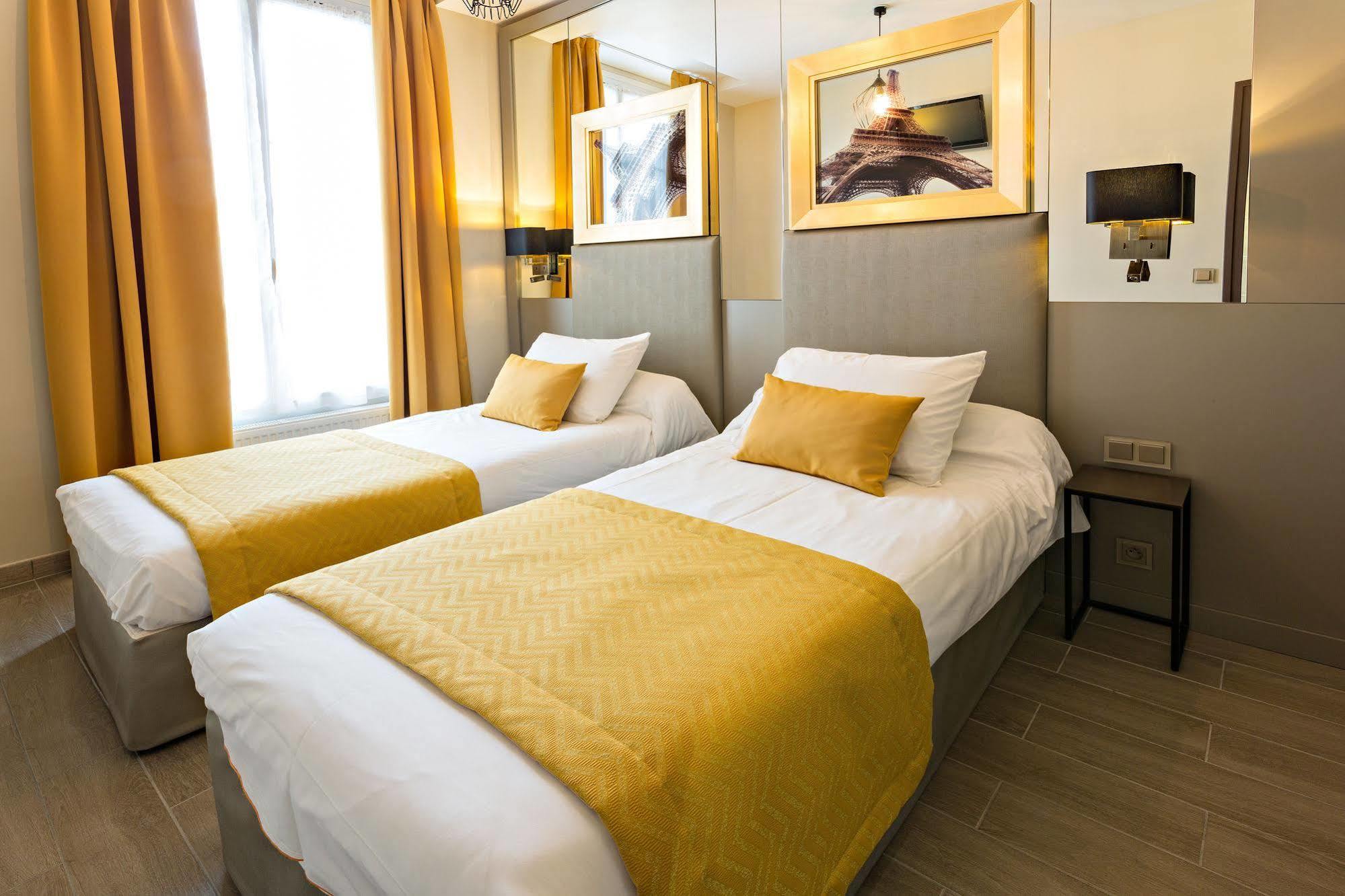 Pratic Hotel Paris Exterior photo